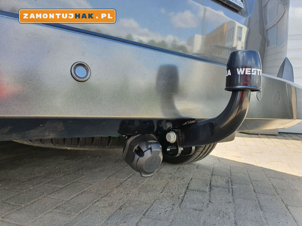 Montaż haka holowniczego Ford Tourneo Connec