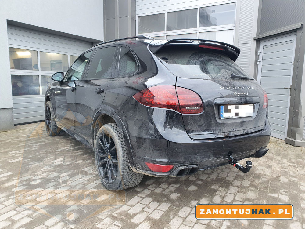 Montaż haka holowniczego Porsche Cayenne Turbo 2014r