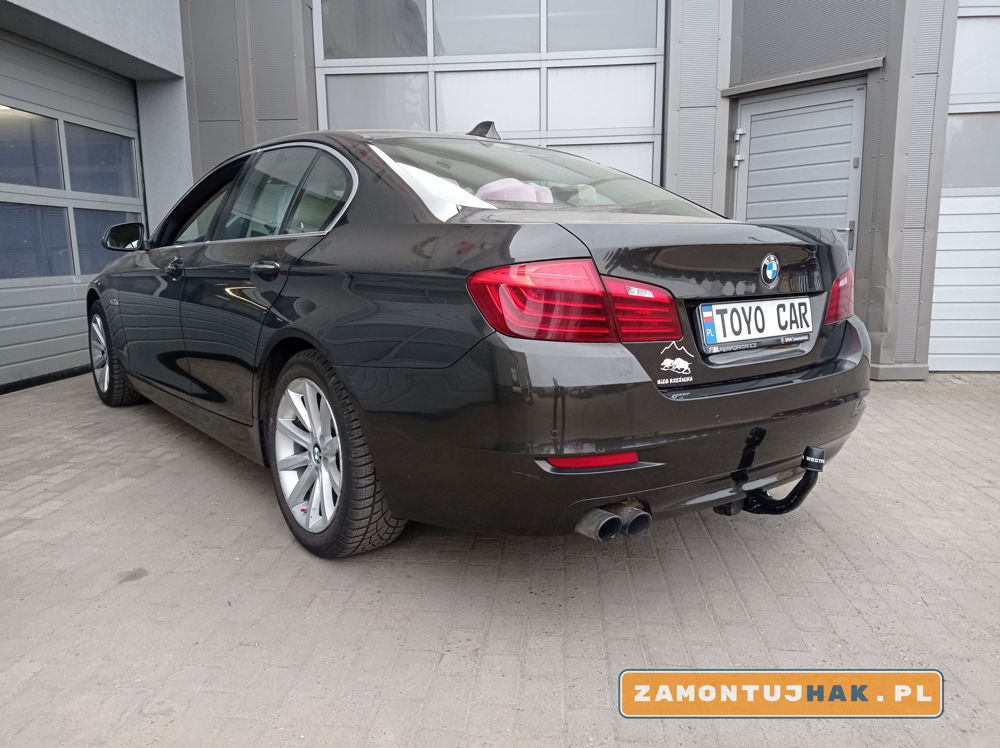 Montaż haka holowniczego BMW 5 F10 LCI 2014r.