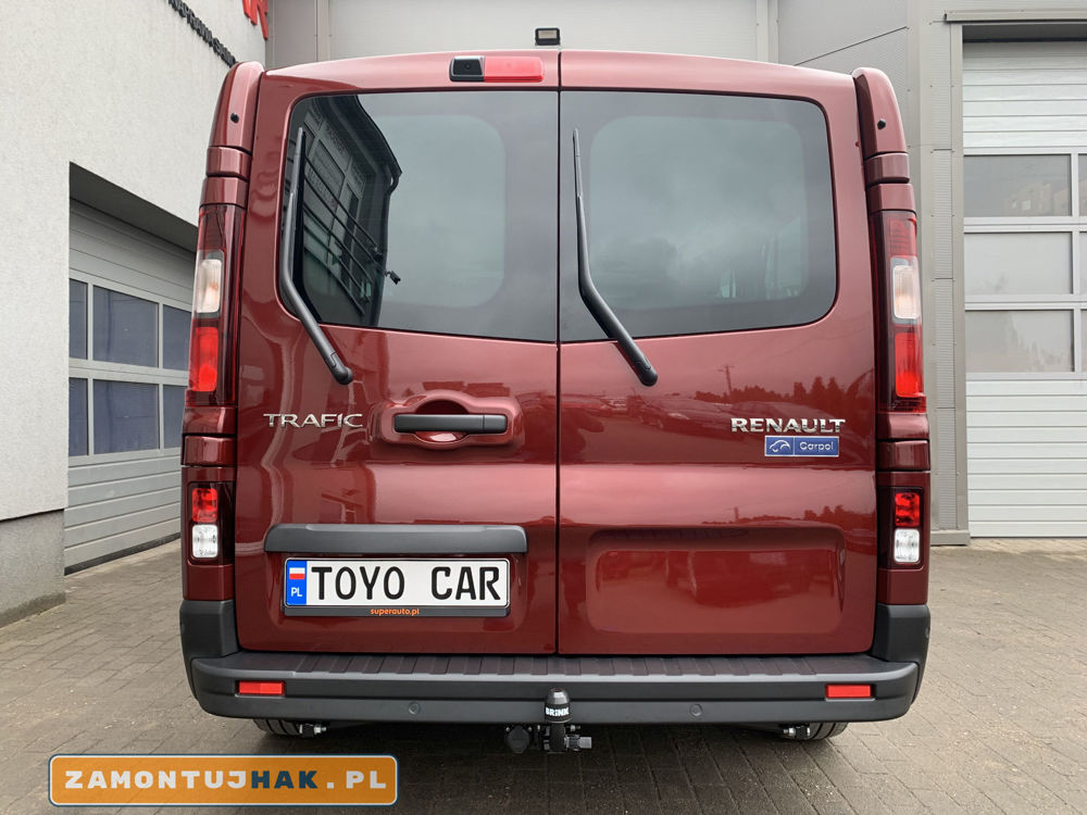 Montaż haka holowniczego Nowe Renault Trafic 2022r