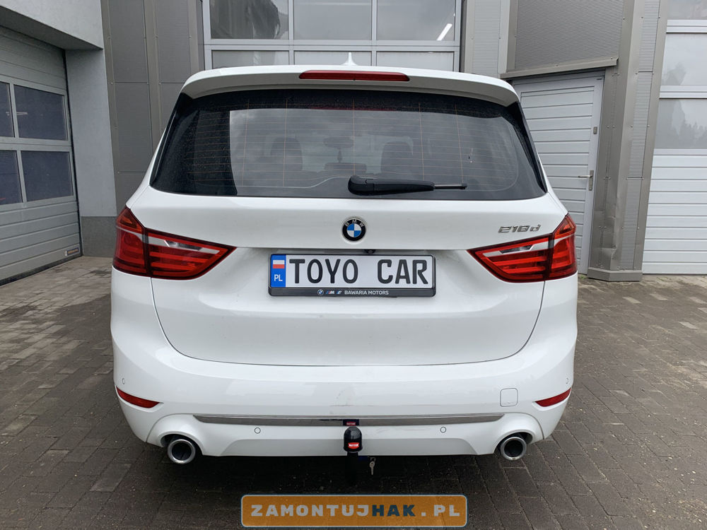 Montaż haka holowniczego BMW Seria 2 Gran Tourer F46