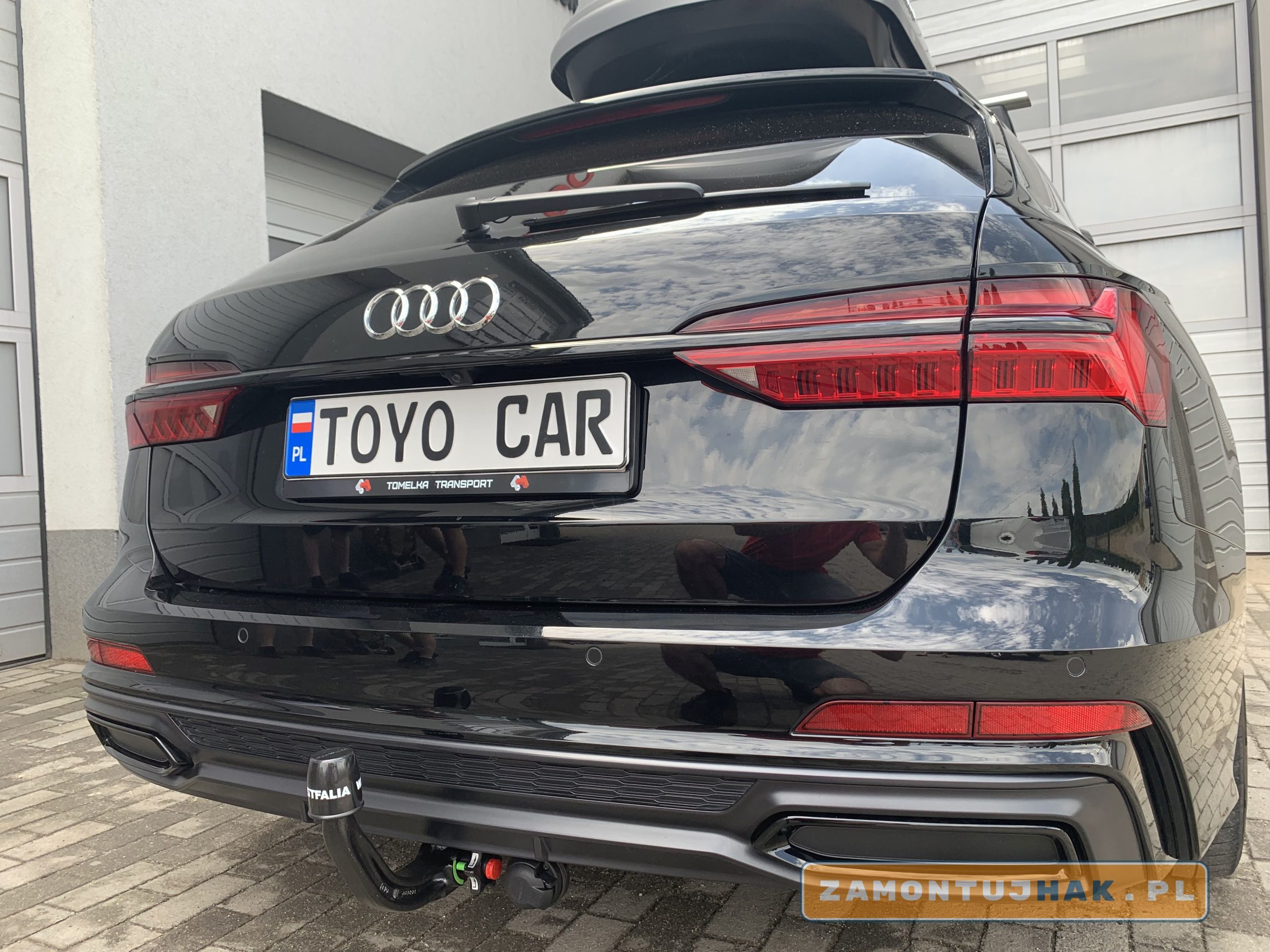 Montaż haka holowniczego Audi A6 C8