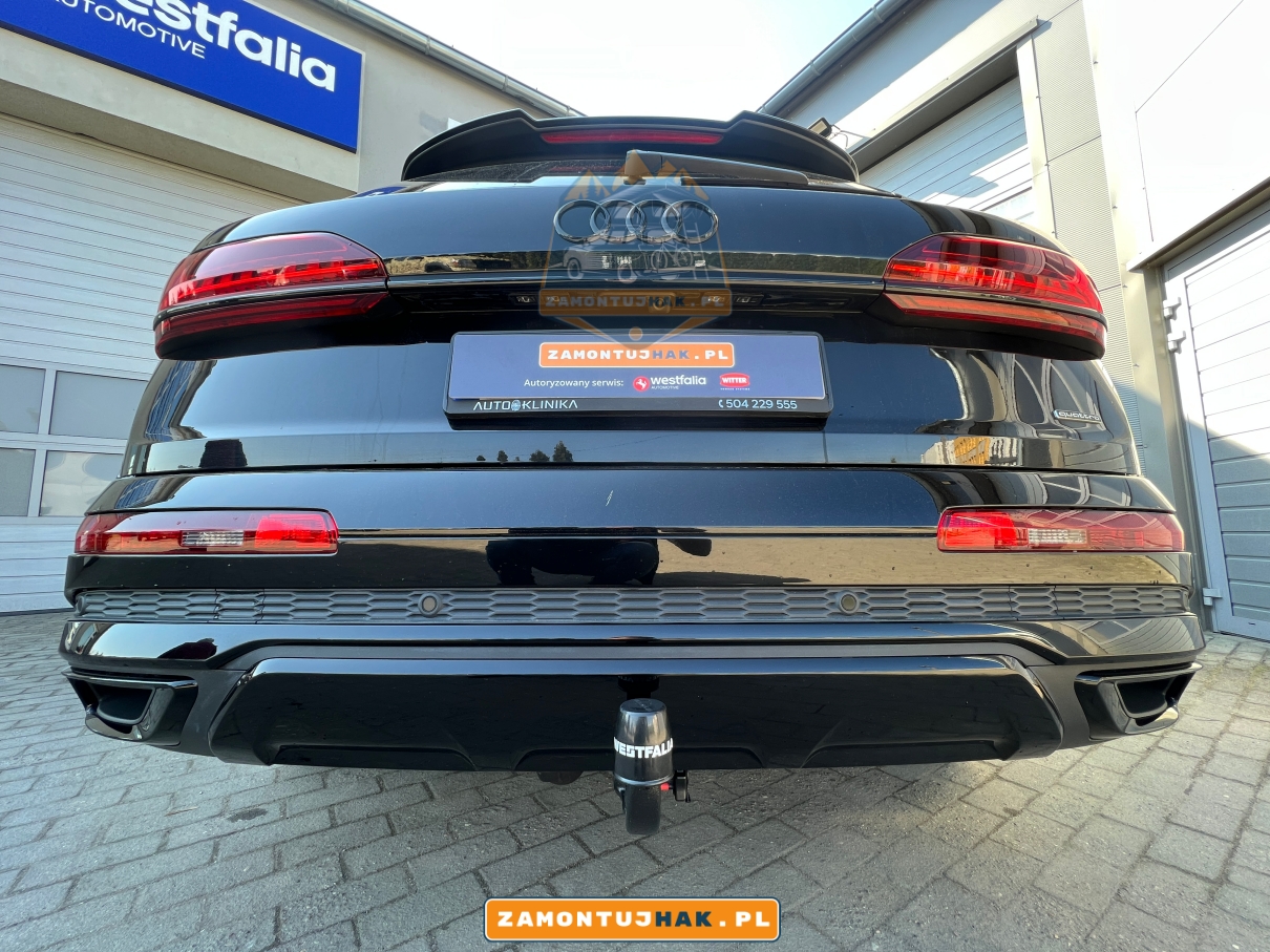 Sprawdź efekt montażu haka holowniczego w Audi Q7 2023