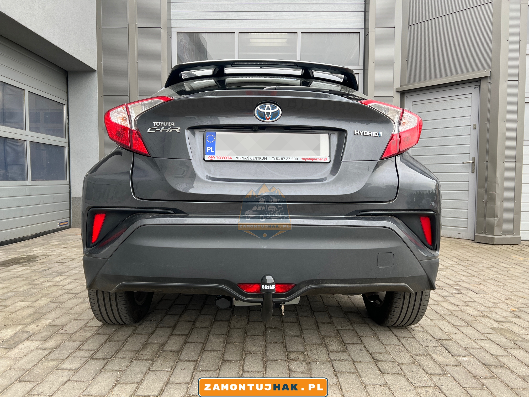 Montaż haka holowniczego Brink – Toyota C-HR Hybrid