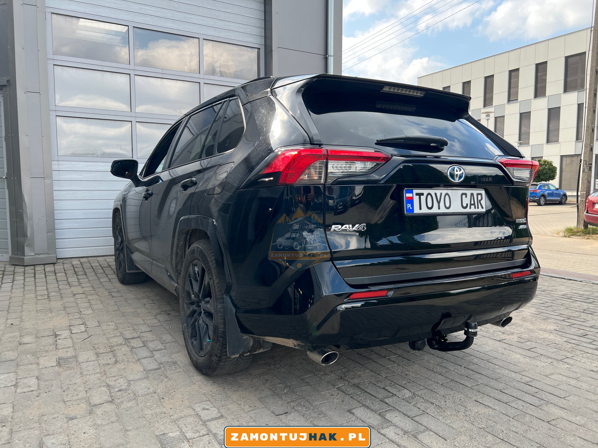 Montaż haka holowniczego Toyota Rav 4 Hybrid