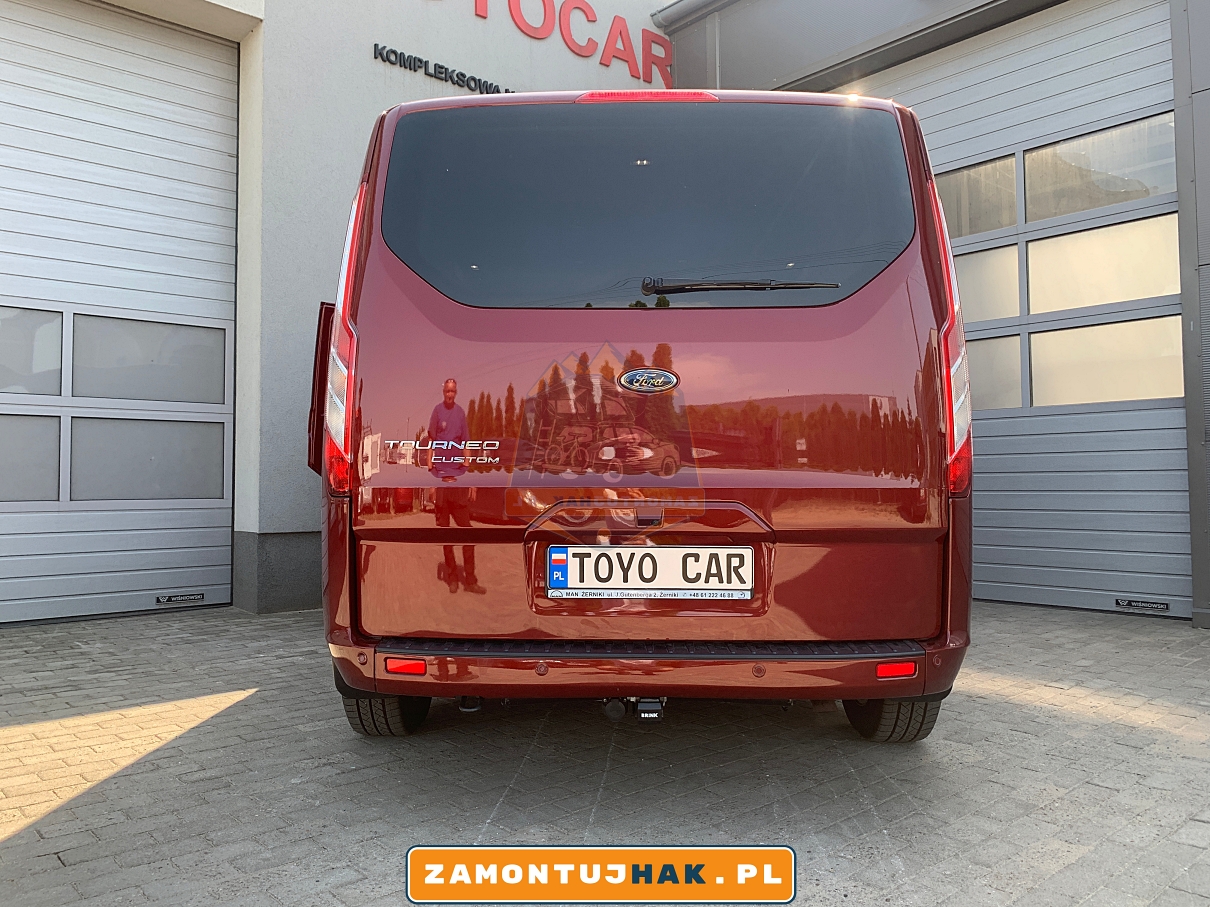 Montaż haka holowniczego Mercedes GLC 2019r