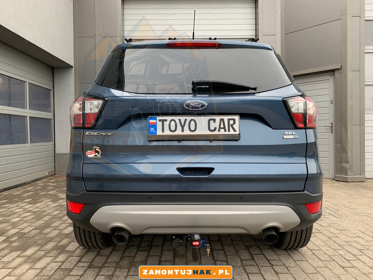 Montaż haka holowniczego – Ford Kuga