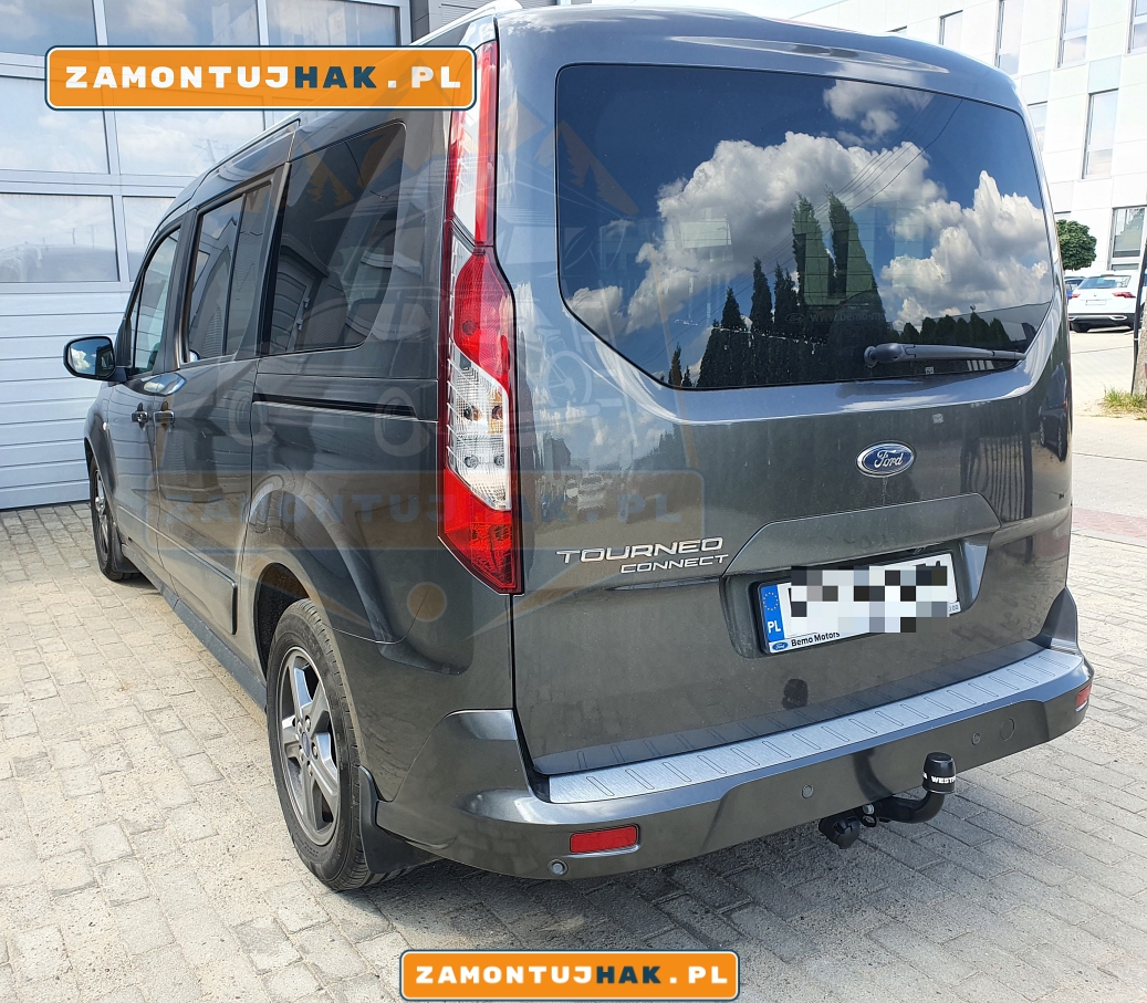 Montaż haka holowniczego Ford Tourneo Connect