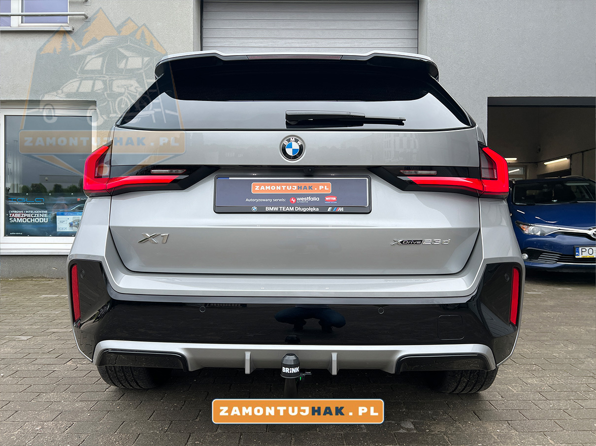 Montaż haka holowniczego BMW X1
