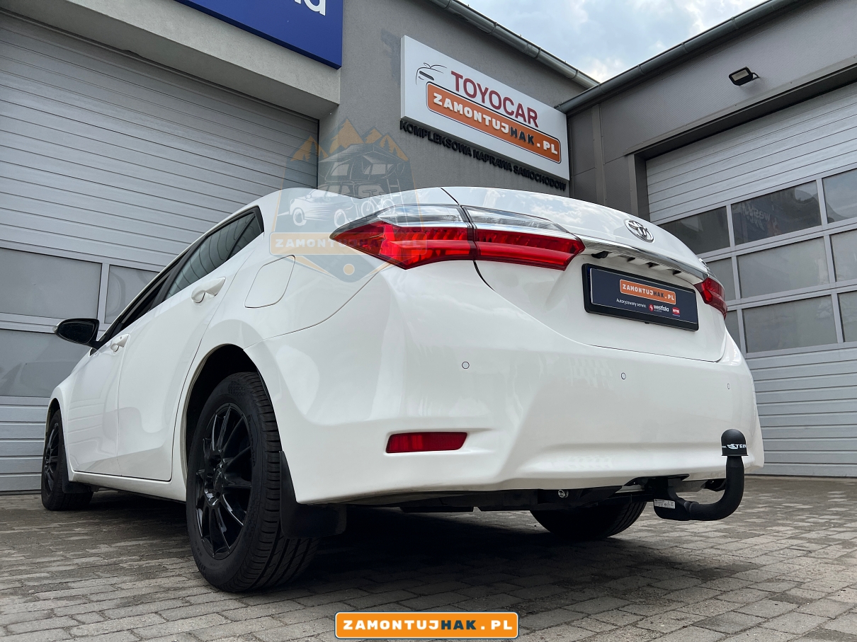 Hak holowniczy do Toyota Corolla Sedan E18 Poznań
