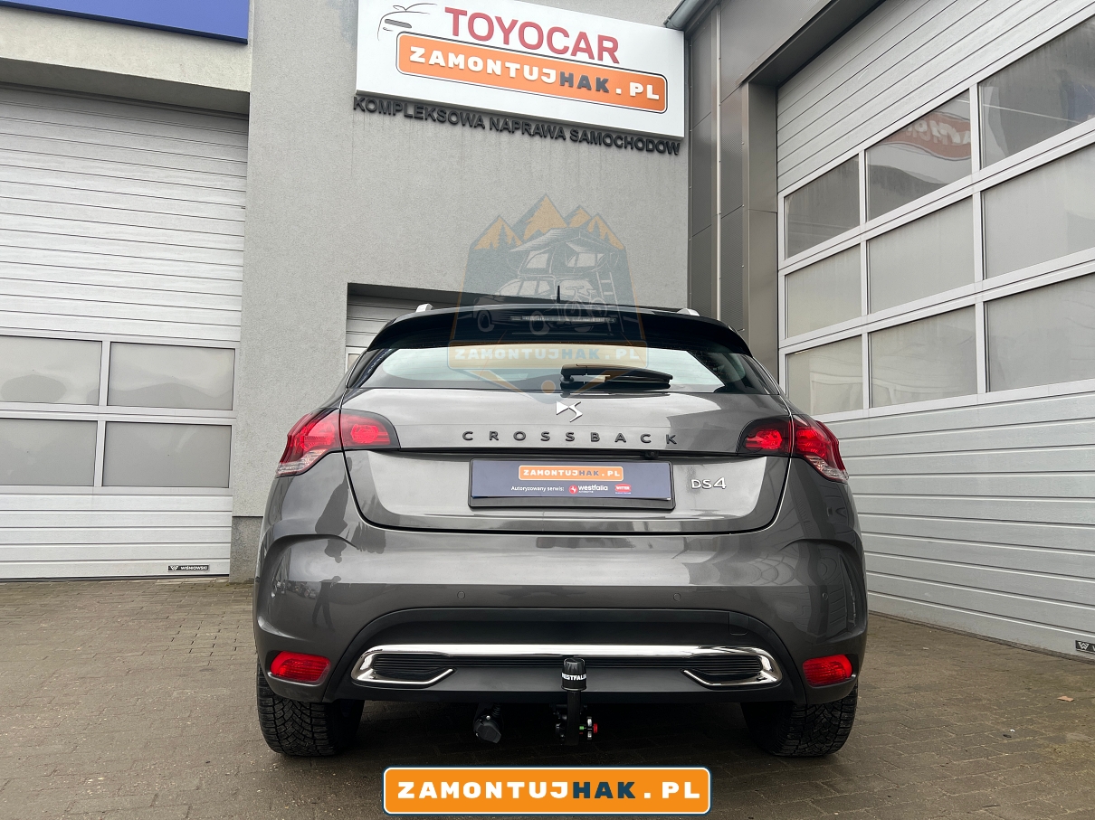 Profesjonalny montaż haka holowniczego w DS 4 w naszym warsztacie samochodowym